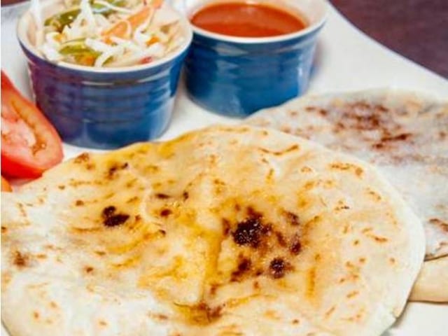 PUPUSAS QUESO CON FRIJOLES (L, 50 pcs).